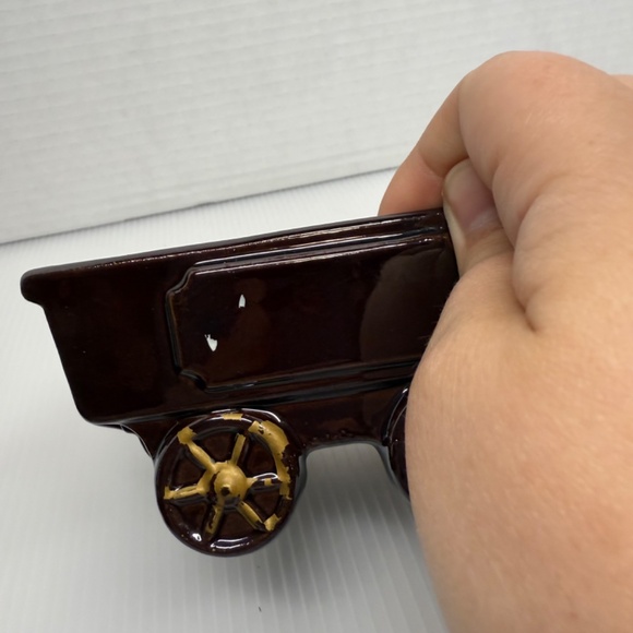 Vintage Ceramic Brown Train Engine Whiskey Decanter W/ Tank Car & 6 Shot Glasses - Picture 10 of 14